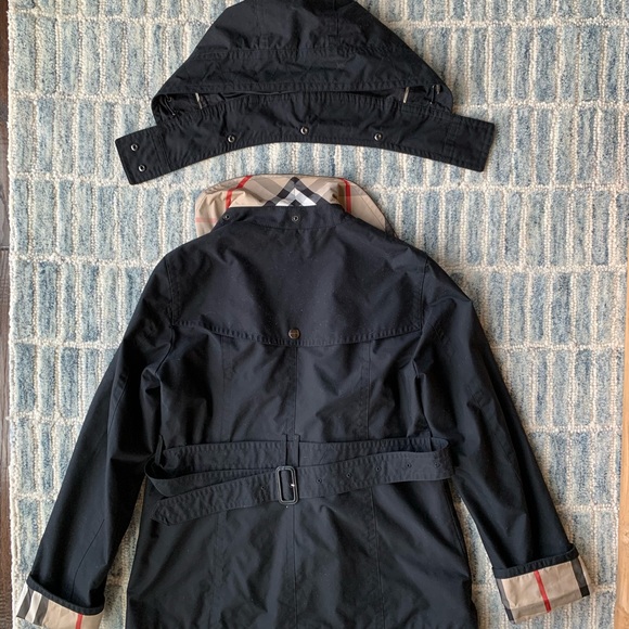 Burberry Brit Trench Coat with detachable hood - Picture 4 of 16